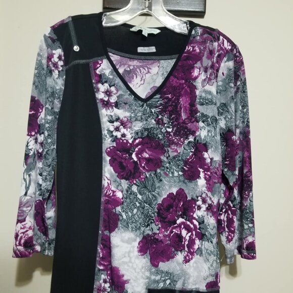 CLEO Tunic Top M petite Purple Floral Office Casual Knit Relaxed - Picture 1 of 6